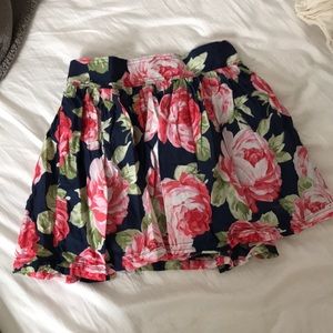 EUC Abercrombie and Fitch floral skirt